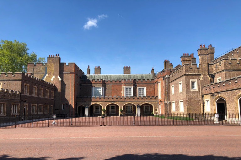 Buckingham Palace Entry & Changing of the Guard Experience