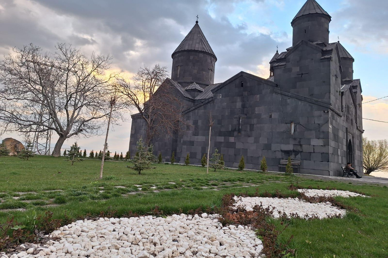 Yerevan: Mount Aragats, Orgov ROT54, & Tegher Monastery Tour