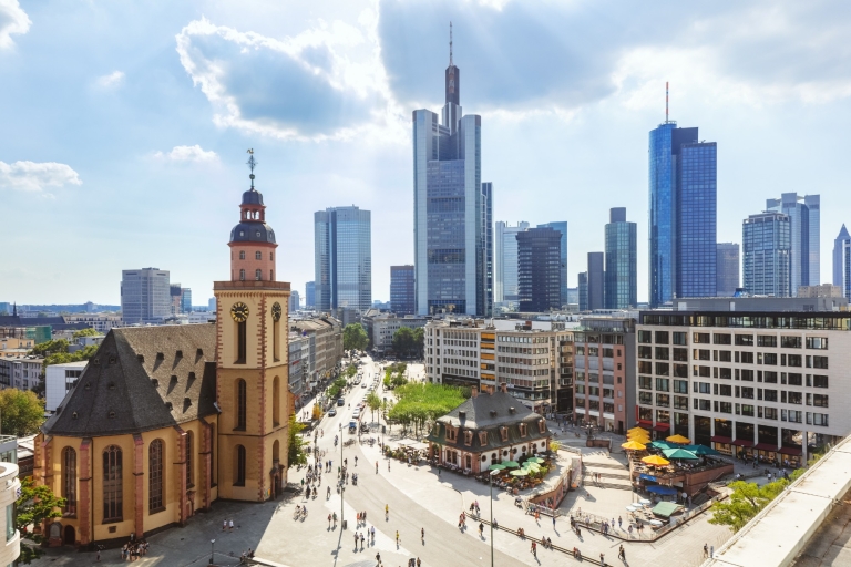 Frankfurt: Smartphone-Schnitzeljagd und Stadtrundfahrt