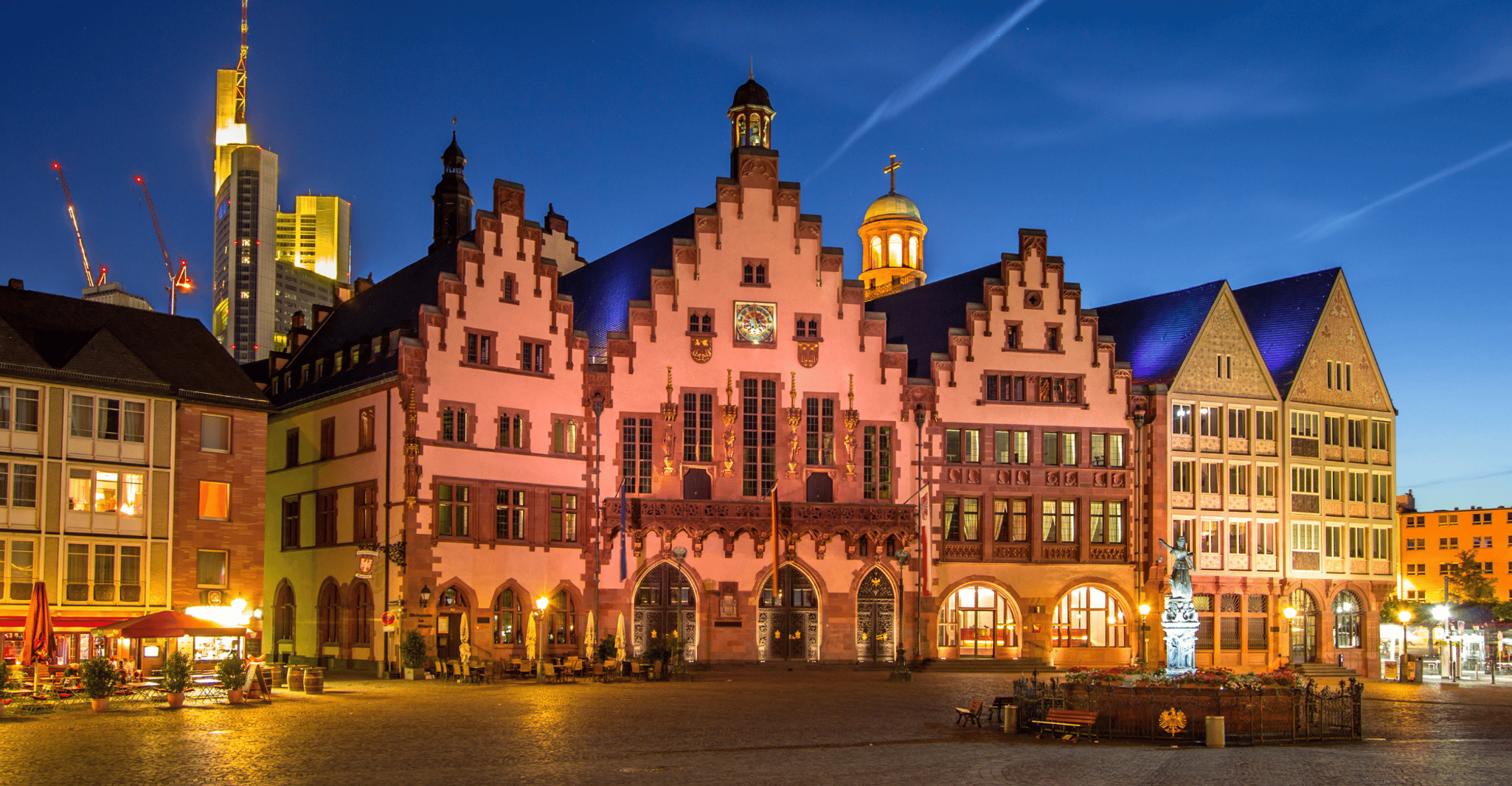 Frankfurt, Highlights Self-Guided Scavenger Hunt & City Tour - Housity