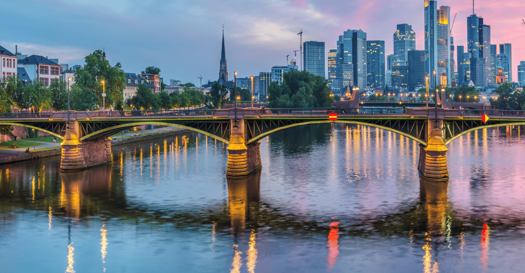 Frankfurt, Highlights Self-Guided Scavenger Hunt & City Tour - Housity