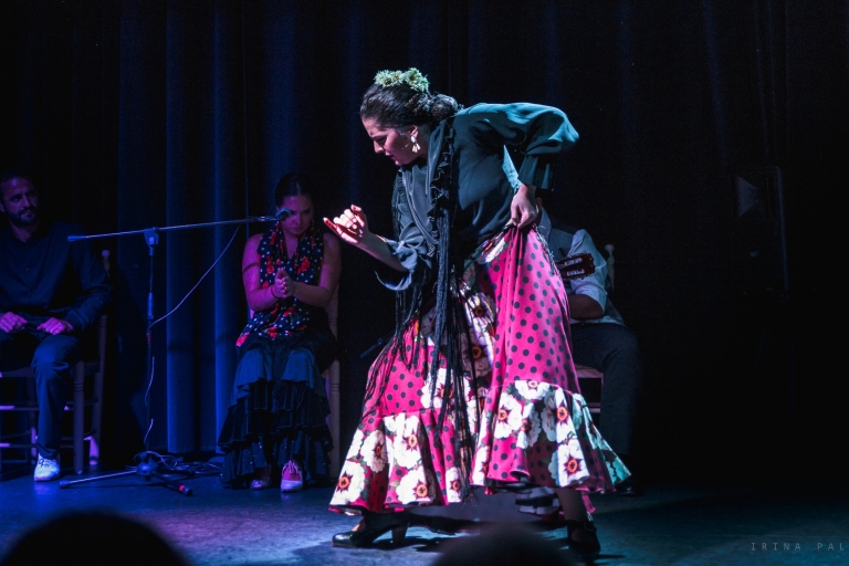 Sevilla: Traditionelle Flamenco-Tanzshow in Triana