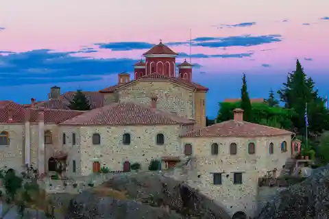 Da Atene: 3 giorni a Meteora con tour locali di piccole dimensioni