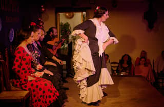 Madrid: Flamenco-Show La Quimera mit Getränken und Abendessen