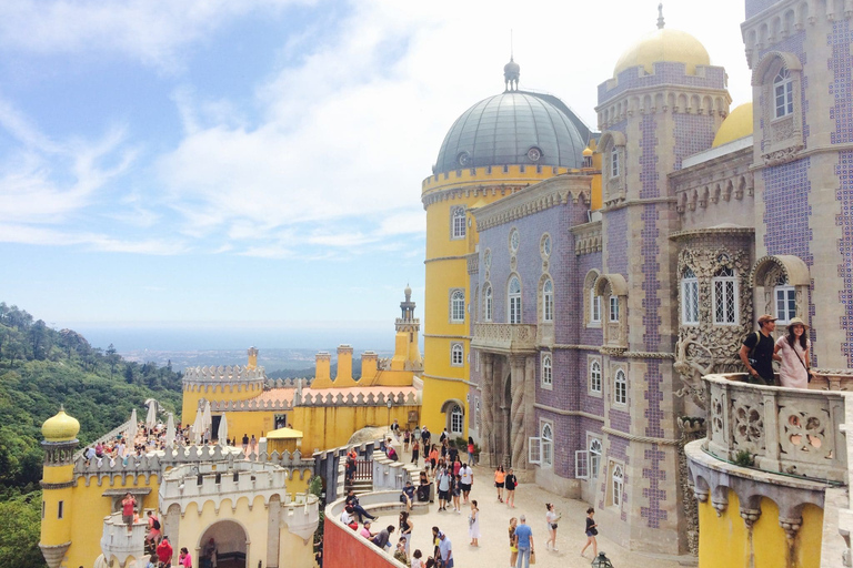 Von Lissabon aus: Ganztägige Tour durch Sintra und Cascais mit Einheimischen