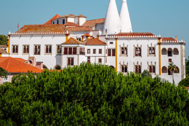 Von Lissabon aus: Ganztägige Tour durch Sintra und Cascais mit Einheimischen