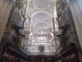 Malaga: biglietti salta fila per la cattedrale di Malaga con tour