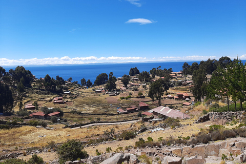 TOUR DEL LAGO TITICACA DI 2 GIORNI E 1 NOTTE: UROS AMANTANI E ISOLA TAQUILE