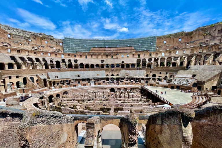 Rzym: Wycieczka z przewodnikiem po Koloseum z wejściem Fast-TrackHiszpańska wycieczka
