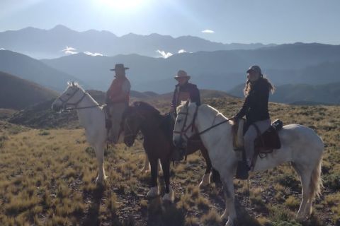 Mendoza: esperienza di equitazione di 3 giorni nelle Ande