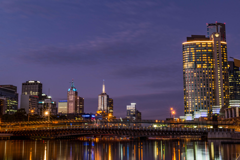 Melbourne: Golden Hour Cruise