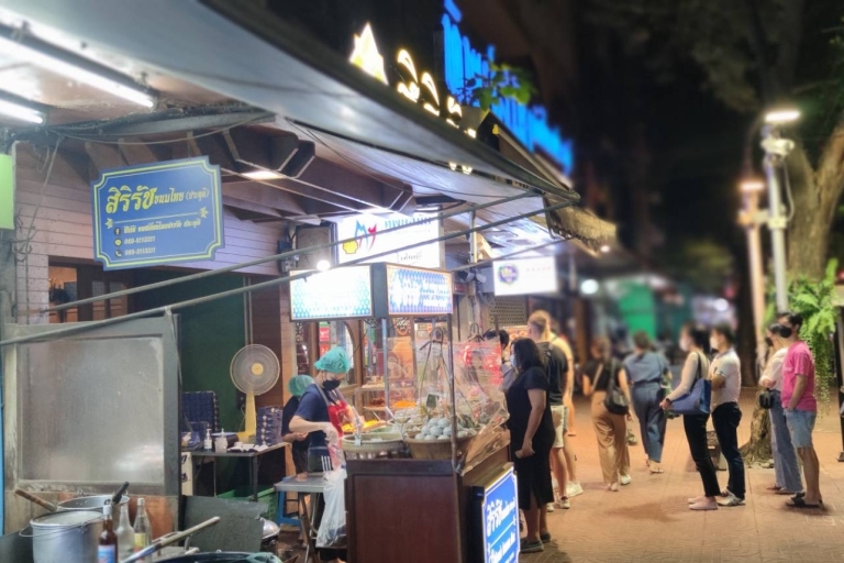 Bangkok: Ruta gastronómica callejera de la Guía Michelin en Tuk TukVisita privada con recogida y regreso al hotel