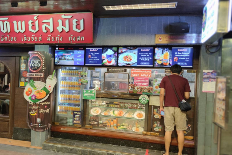 Bangkok: przewodnik Michelin Street Food Tour przez Tuk TukPrywatna wycieczka z odbiorem i dowozem do hotelu