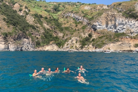 Van Sorrento: boottocht Ischia en Procida met snorkelen