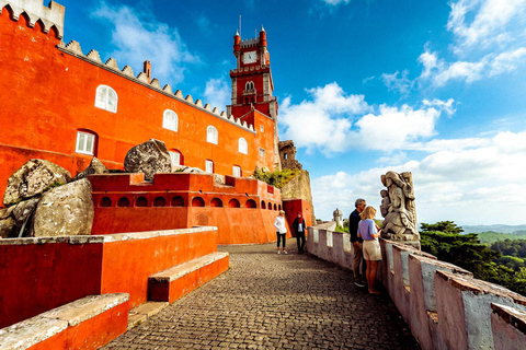 From Lisbon: Sintra, Pena, Regaleira & Cascais Day Trip Private Full Experience: Day trip (Spanish Host)
