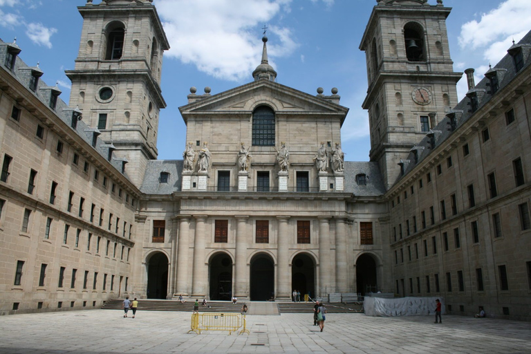 Från Madrid: El Escorial, de fallnas dal och stadsrundturFrån Madrid: El Escorial, de fallnas dal och en stadsrundtur