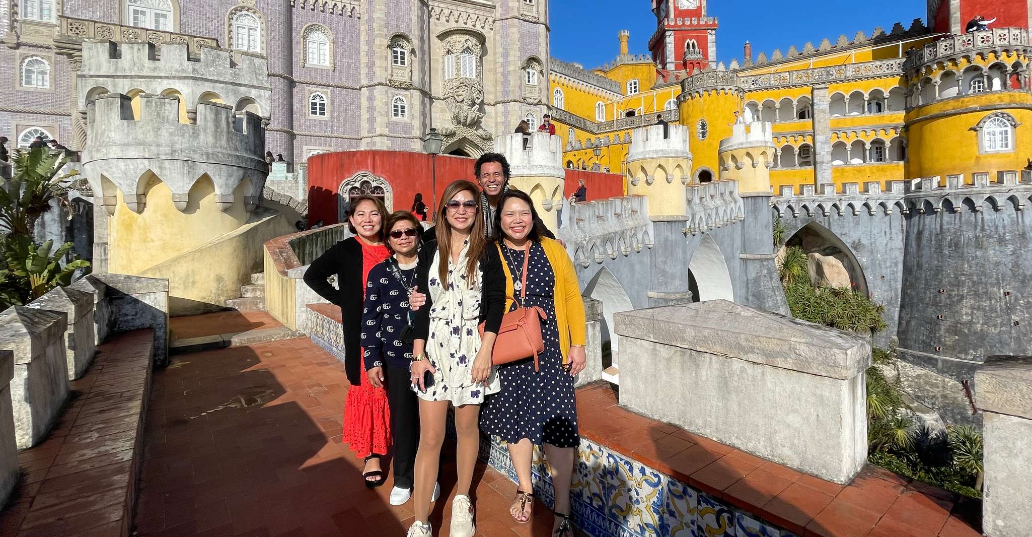 Из Лиссабона, Синтра, Кабу-да-Рока, Каскайса, & Estoril Tour - Hizvo