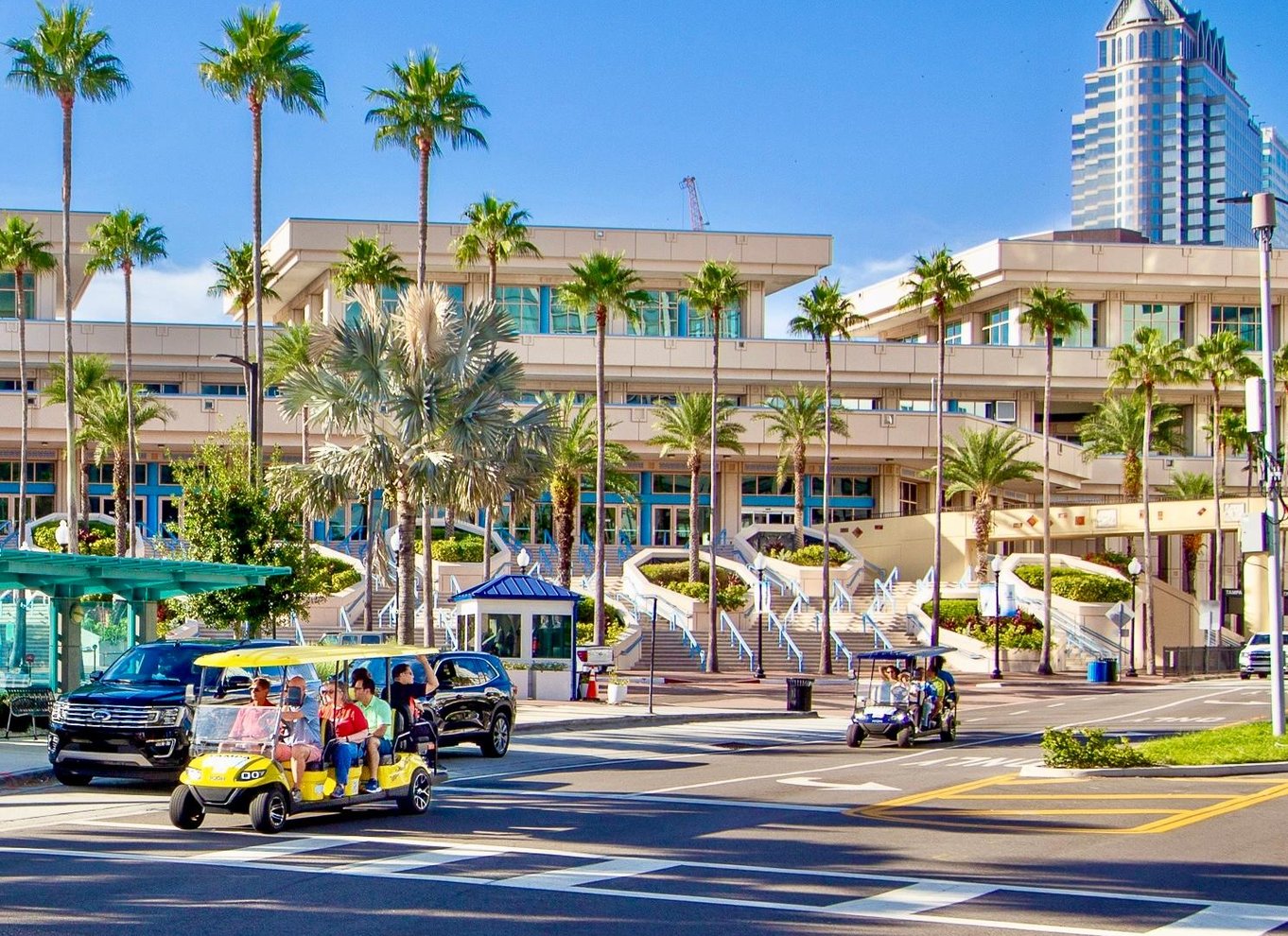 Tampa: Guidet byrundtur i Deluxe Street Golf Cart
