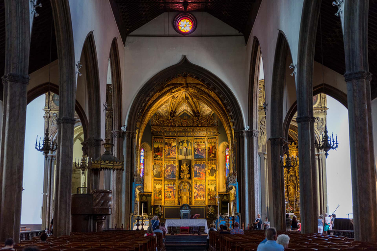 Funchal : explorez les sites touristiques de la ville en tuk-tuk