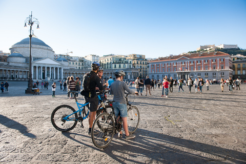 Napoli: tour guidato in bici del meglio della città