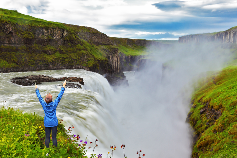 Reykjavik: Day Trip to Golden Circle and Sky Lagoon