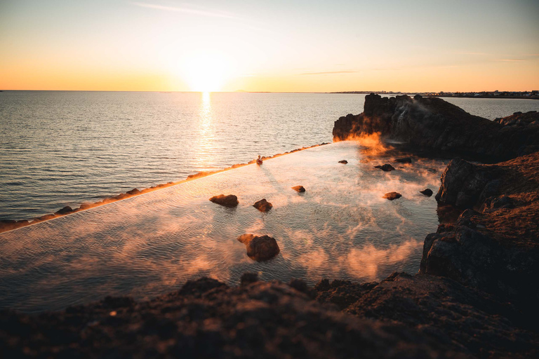 Reykjavik: jednodniowa wycieczka do Złotego Kręgu i Sky Lagoon