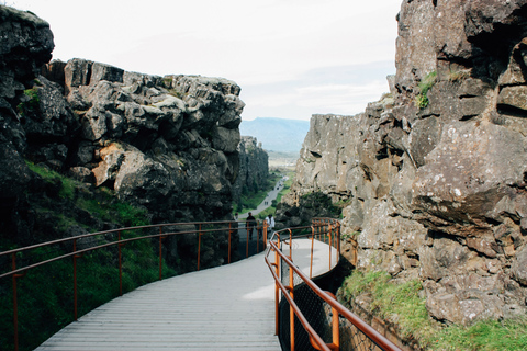 Reykjavik: Day Trip to Golden Circle and Sky Lagoon