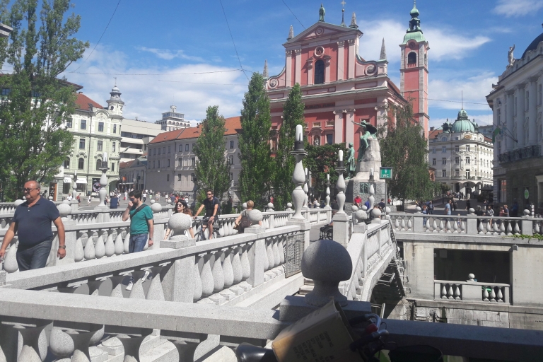 Vanuit Zagreb: dagtocht naar het meer van Bled en Ljubljana