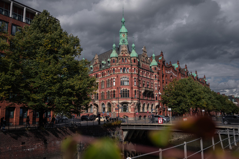 Hamburg: Speicherstadt, Elbphilharmonie Plaza & Boat Cruise