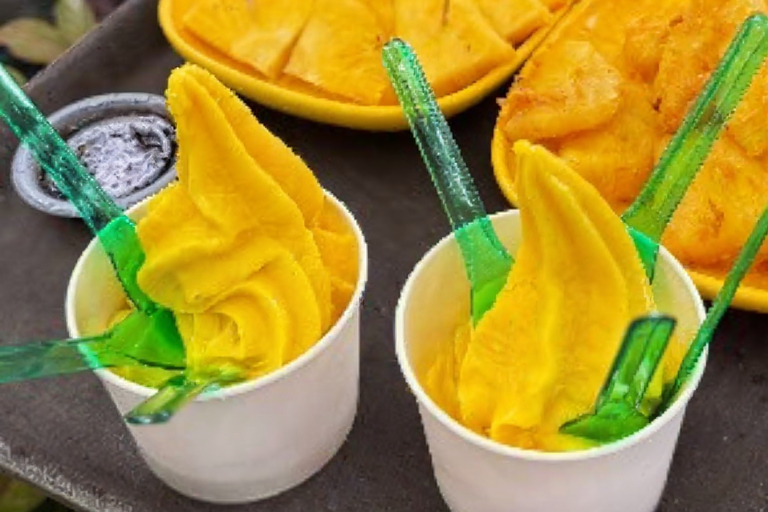 Kajang: Sak Dato Temple, EcoHill Park & Pineapple Farm Tour