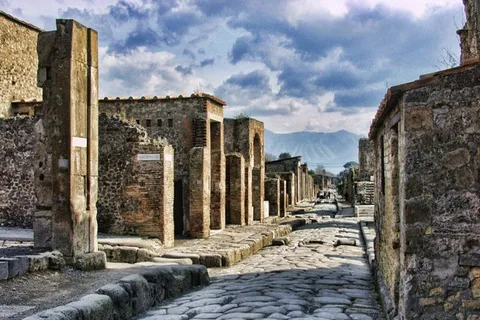 Depuis Naples : Visite VIP de Pompéi et Herculanum avec déjeuner