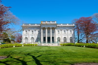 Newport, Rhode Island, Scenic Self-Driving Audio Tour - Hizvo