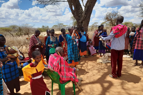 Excursão de um dia à aldeia cultural Masai saindo de NairóbiDe Nairóbi: Excursão de um dia à aldeia cultural Masai saindo de Nairóbi