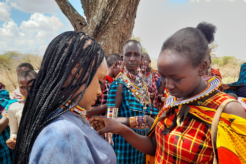 Excursão de um dia à aldeia cultural Masai saindo de NairóbiDe Nairóbi: Excursão de um dia à aldeia cultural Masai saindo de Nairóbi