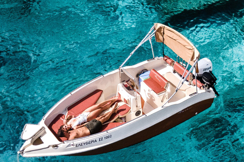 Zakinthos: Privé bootverhuur naar scheepswrak en blauwe grotten