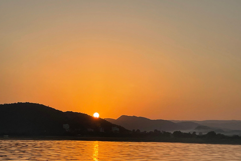 斋浦尔带司机和导游的私人城市之旅