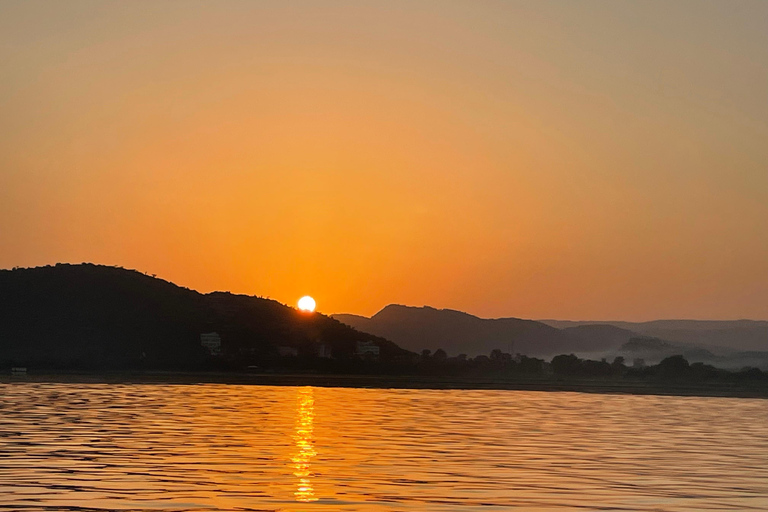 斋浦尔带司机和导游的私人城市之旅