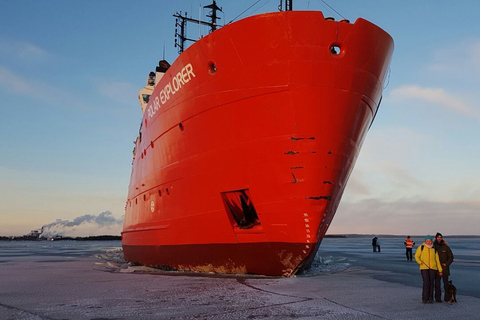 Rovaniemi : Croisière sur un brise-glace avec déjeuner et flottage sur la glaceDépart en décembre