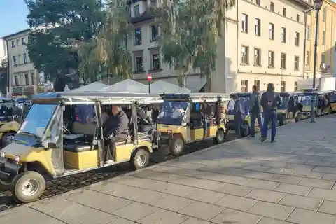 Обзорная экскурсия по еврейскому кварталу и гетто на гольф-каре