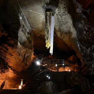Пещера Дулин: подземный сталактитовый тур