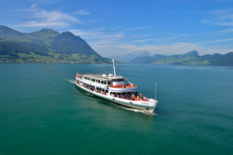 Vanuit Luzern: Dagtocht naar de berg Rigi met cruise en kabelbaanVanuit Luzern: dagtrip naar de berg Rigi met cruise en kabelbaan