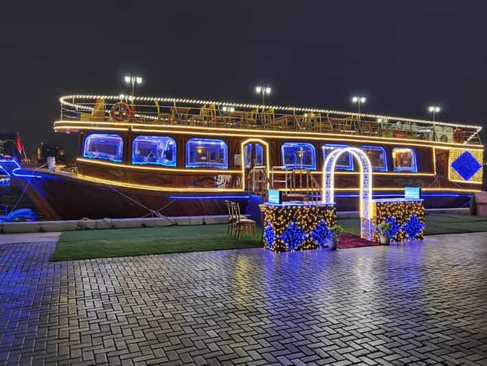 Dubai: Dhow Dinner Cruise with International Buffet