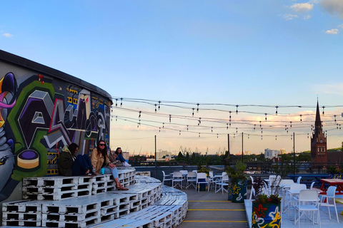 Gdańsk: Wrzeszcz and Shipyard District Private Bike Tour Golden Hour Ride – Gdańsk on evening mood Photo Stops