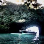 Polignano a Mare: gita in barca, nuotata e grotta con aperitivo