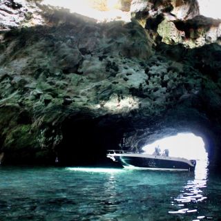 Polignano a Mare: rejs statkiem, pływanie i jaskinia z aperitifem