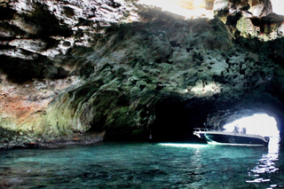 Polignano a Mare: Boat Trip, Swim & Cave with Aperitif