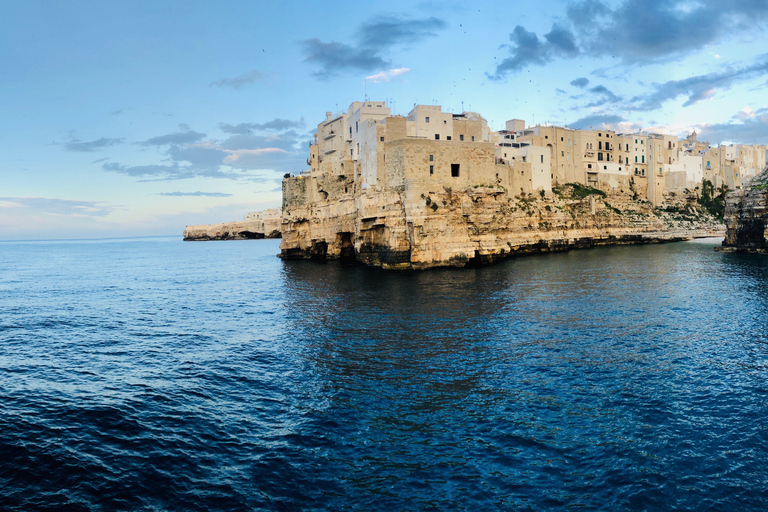 Polignano a Mare: Boat Trip, Swim & Cave with Aperitif
