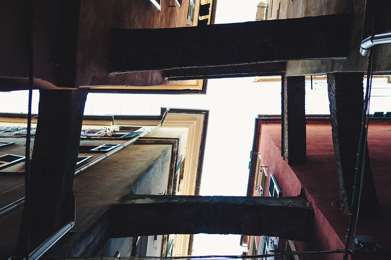 Genoa: Secret Corners Photography Tour and Traditional Snack