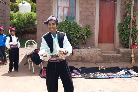 Von Cusco aus: Titicacasee mit einem Besuch in Uros und TaquileCusco: Titicacasee 2-Tages-Whit Alojamiento