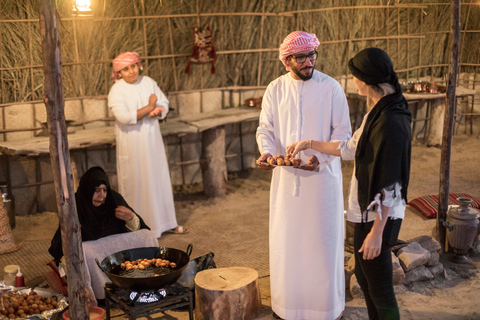 Dubai: Al Marmoom Abendsafari im Oldtimer mit MahlzeitGemeinsame Tour
